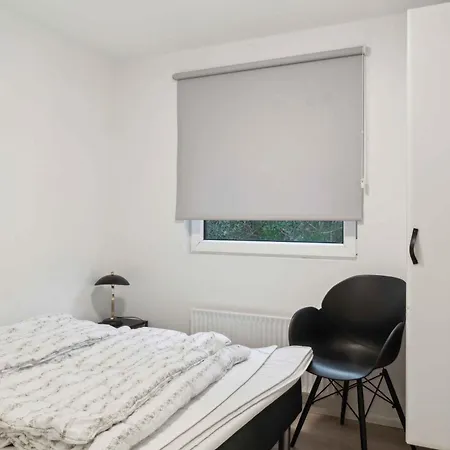 Lovely Summer House With Sea View And Pool *