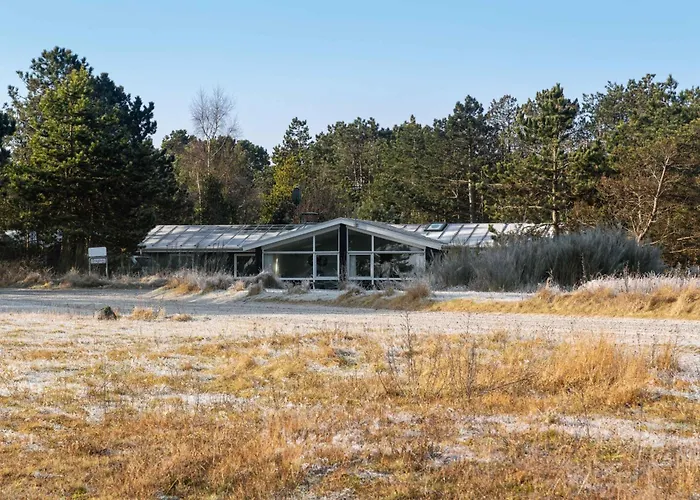 Lovely Summer House With Sea View And Pool *